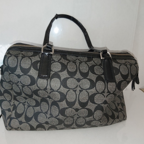 Coach Classic Logo Bag **100% AUTHENTIC** - Picture 3 of 7